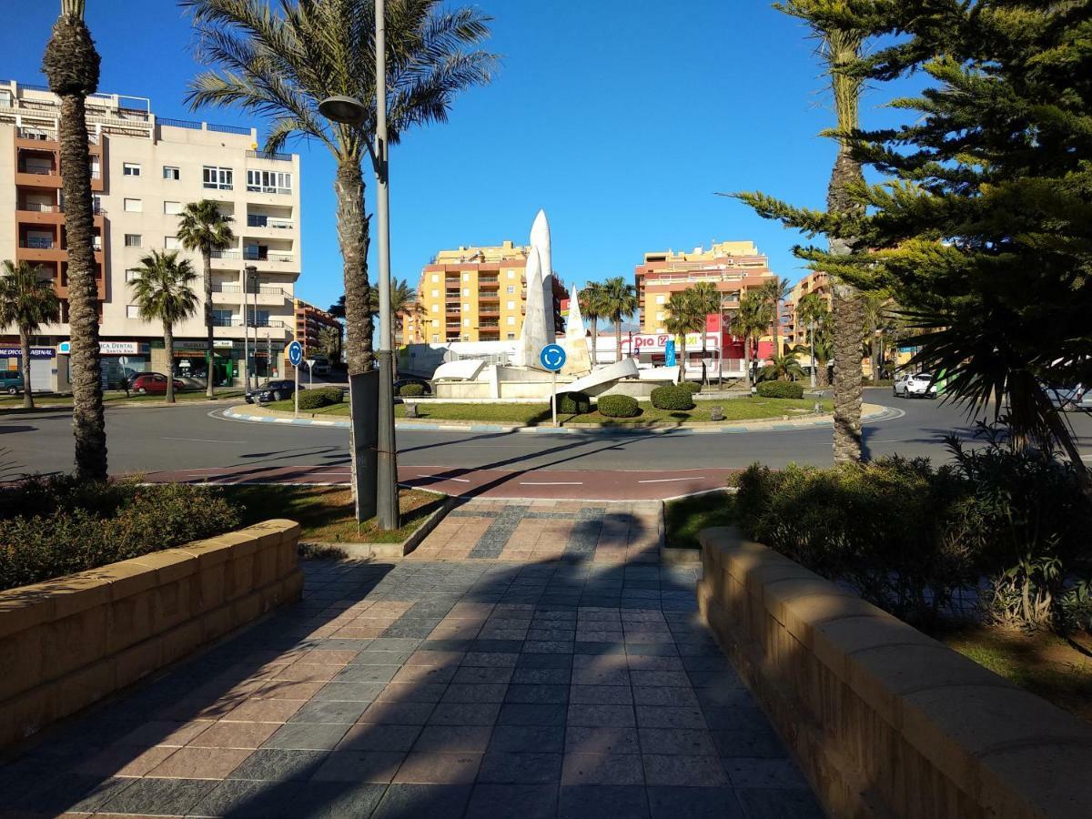 Apartamento En Puerto De Roquetas De Mar公寓 外观 照片